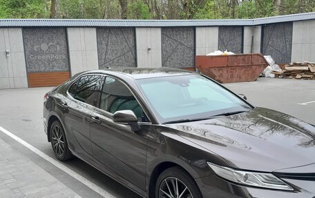 Toyota Camry, 2021 год, 3 200 000 рублей, 21 фотография