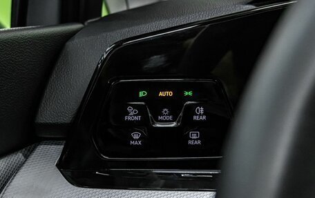 Volkswagen Golf VIII, 2024 год, 3 194 000 рублей, 23 фотография