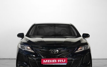 Toyota Camry, 2018 год, 2 819 000 рублей, 3 фотография