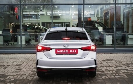 Hyundai Solaris II рестайлинг, 2021 год, 1 550 000 рублей, 4 фотография