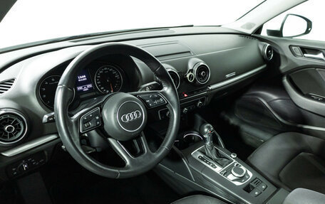 Audi A3, 2018 год, 2 070 900 рублей, 11 фотография