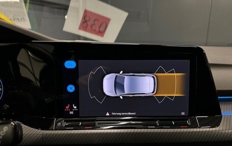 Volkswagen Golf VIII, 2022 год, 2 000 032 рублей, 17 фотография