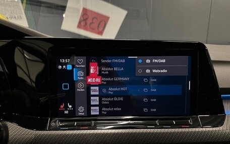 Volkswagen Golf VIII, 2022 год, 2 000 032 рублей, 22 фотография