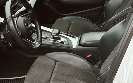 Audi A4, 2018 год, 2 800 000 рублей, 7 фотография