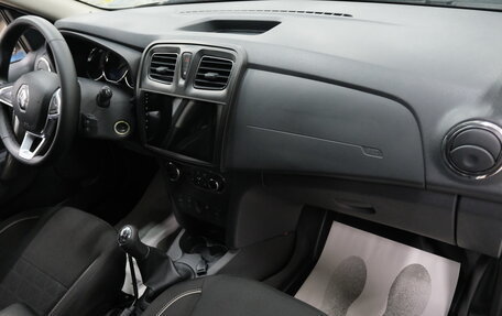 Renault Sandero II рестайлинг, 2019 год, 1 199 000 рублей, 23 фотография