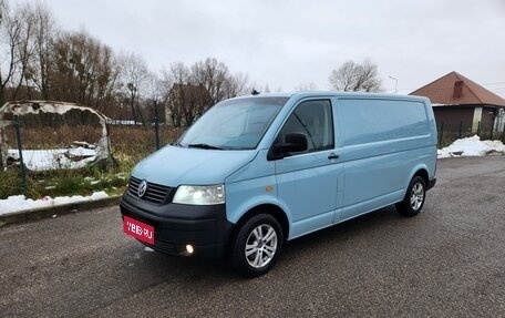 Volkswagen Transporter T5 рестайлинг, 2006 год, 900 000 рублей, 1 фотография