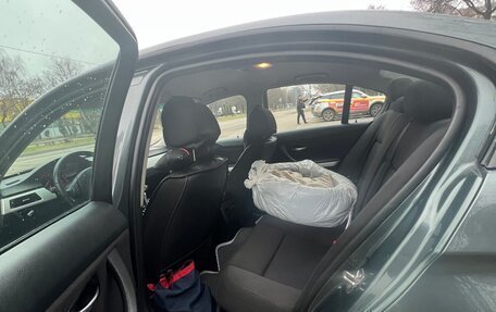 BMW 3 серия, 2011 год, 1 100 000 рублей, 17 фотография