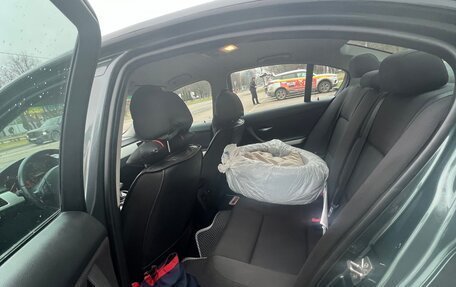 BMW 3 серия, 2011 год, 1 100 000 рублей, 18 фотография