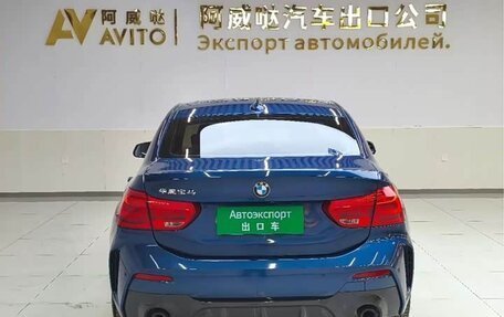 BMW 1 серия, 2022 год, 2 300 000 рублей, 5 фотография