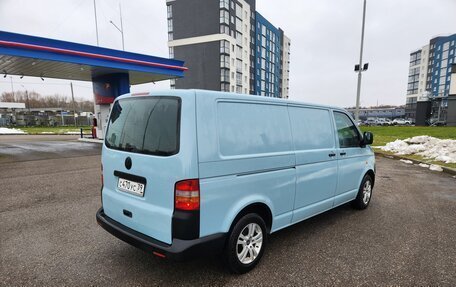Volkswagen Transporter T5 рестайлинг, 2006 год, 900 000 рублей, 3 фотография