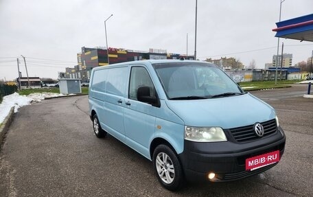 Volkswagen Transporter T5 рестайлинг, 2006 год, 900 000 рублей, 2 фотография