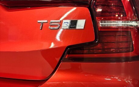 Volvo S60 III, 2019 год, 2 900 000 рублей, 6 фотография