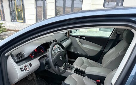 Volkswagen Passat B6, 2005 год, 540 000 рублей, 14 фотография