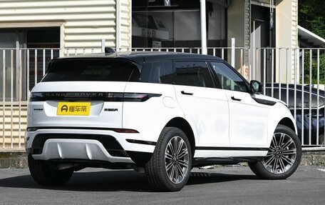 Land Rover Range Rover Evoque II, 2025 год, 6 190 000 рублей, 4 фотография