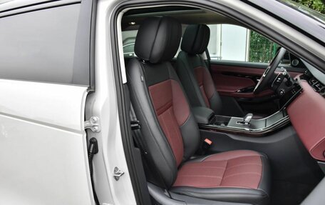 Land Rover Range Rover Evoque II, 2025 год, 6 190 000 рублей, 22 фотография