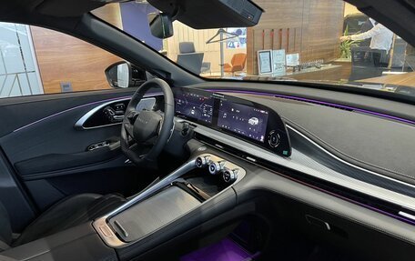 CheryExeed TXL, 2024 год, 3 800 000 рублей, 11 фотография