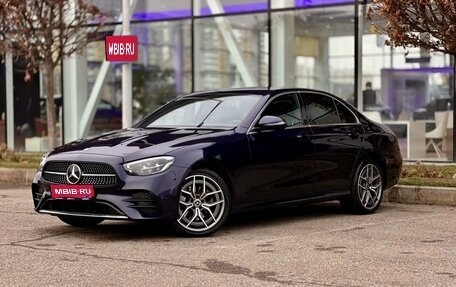 Mercedes-Benz E-Класс, 2020 год, 4 350 000 рублей, 1 фотография