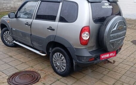 Chevrolet Niva I рестайлинг, 2010 год, 470 000 рублей, 2 фотография