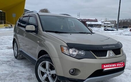 Mitsubishi Outlander III рестайлинг 3, 2008 год, 1 100 000 рублей, 2 фотография