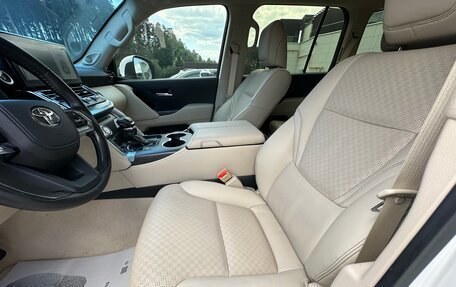 Toyota Land Cruiser, 2021 год, 10 000 000 рублей, 12 фотография