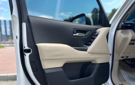 Toyota Land Cruiser, 2021 год, 10 000 000 рублей, 25 фотография