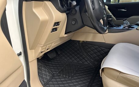 Toyota Land Cruiser, 2021 год, 10 000 000 рублей, 31 фотография