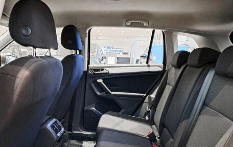 Volkswagen Tiguan II, 2021 год, 2 708 000 рублей, 15 фотография