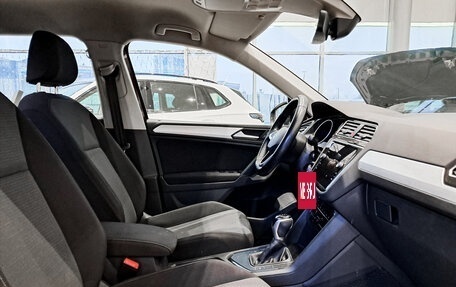 Volkswagen Tiguan II, 2021 год, 2 708 000 рублей, 13 фотография