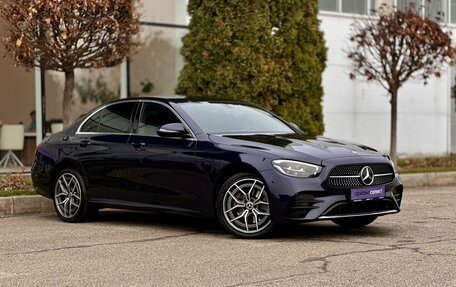 Mercedes-Benz E-Класс, 2020 год, 4 350 000 рублей, 3 фотография