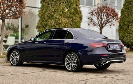 Mercedes-Benz E-Класс, 2020 год, 4 350 000 рублей, 4 фотография