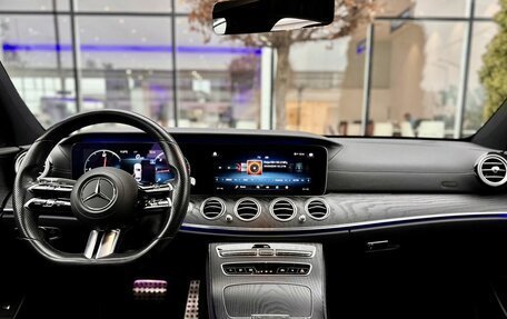 Mercedes-Benz E-Класс, 2020 год, 4 350 000 рублей, 23 фотография