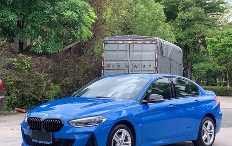 BMW 1 серия, 2022 год, 2 260 000 рублей, 1 фотография