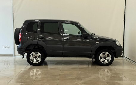 Chevrolet Niva I рестайлинг, 2019 год, 717 000 рублей, 11 фотография