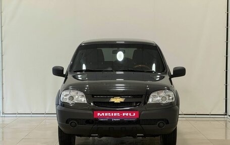 Chevrolet Niva I рестайлинг, 2019 год, 717 000 рублей, 3 фотография