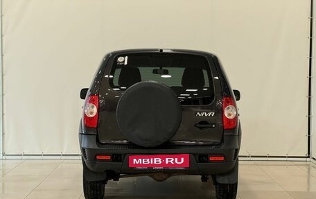 Chevrolet Niva I рестайлинг, 2019 год, 717 000 рублей, 8 фотография