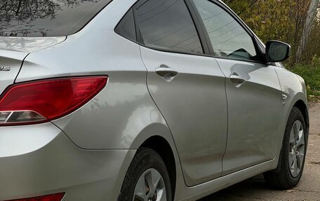 Hyundai Solaris II рестайлинг, 2015 год, 900 000 рублей, 6 фотография