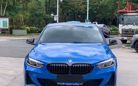 BMW 1 серия, 2022 год, 2 260 000 рублей, 3 фотография