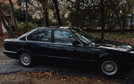 BMW 5 серия, 1988 год, 870 000 рублей, 3 фотография