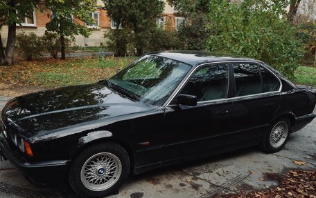 BMW 5 серия, 1988 год, 870 000 рублей, 2 фотография