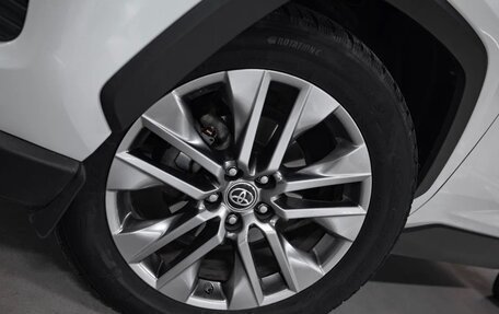 Toyota RAV4, 2021 год, 3 490 000 рублей, 17 фотография