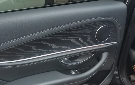 Mercedes-Benz E-Класс, 2018 год, 3 650 000 рублей, 6 фотография