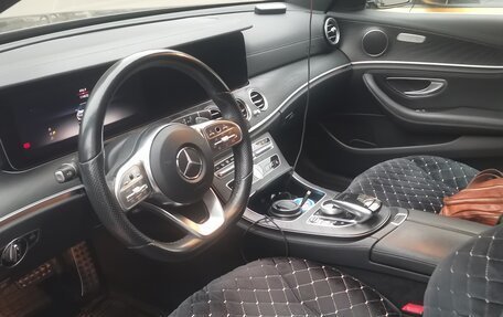 Mercedes-Benz E-Класс, 2018 год, 3 650 000 рублей, 8 фотография