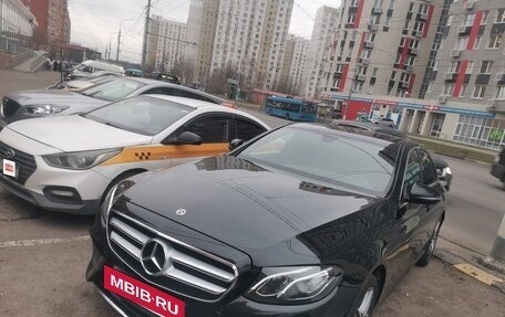 Mercedes-Benz E-Класс, 2018 год, 3 650 000 рублей, 2 фотография