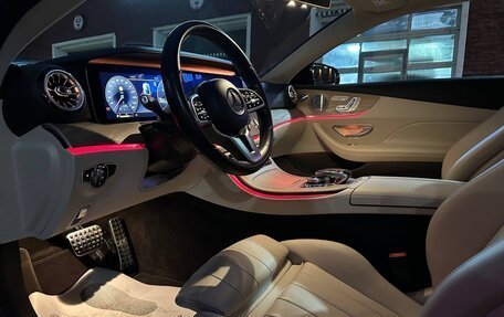 Mercedes-Benz E-Класс, 2020 год, 5 300 000 рублей, 10 фотография