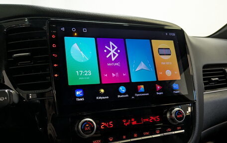 Mitsubishi Outlander III рестайлинг 3, 2021 год, 2 680 000 рублей, 15 фотография