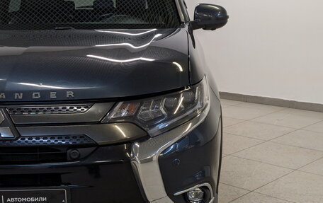 Mitsubishi Outlander III рестайлинг 3, 2021 год, 2 680 000 рублей, 17 фотография
