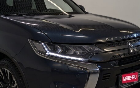 Mitsubishi Outlander III рестайлинг 3, 2021 год, 2 680 000 рублей, 26 фотография