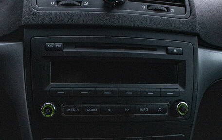 Skoda Yeti I рестайлинг, 2014 год, 1 049 000 рублей, 16 фотография