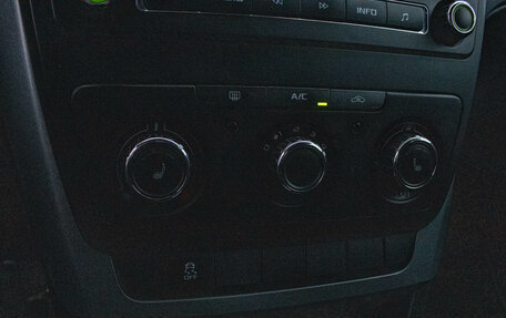 Skoda Yeti I рестайлинг, 2014 год, 1 049 000 рублей, 17 фотография