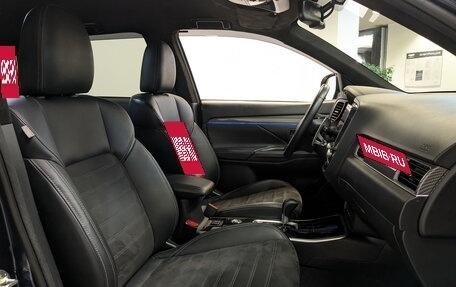 Mitsubishi Outlander III рестайлинг 3, 2021 год, 2 680 000 рублей, 24 фотография